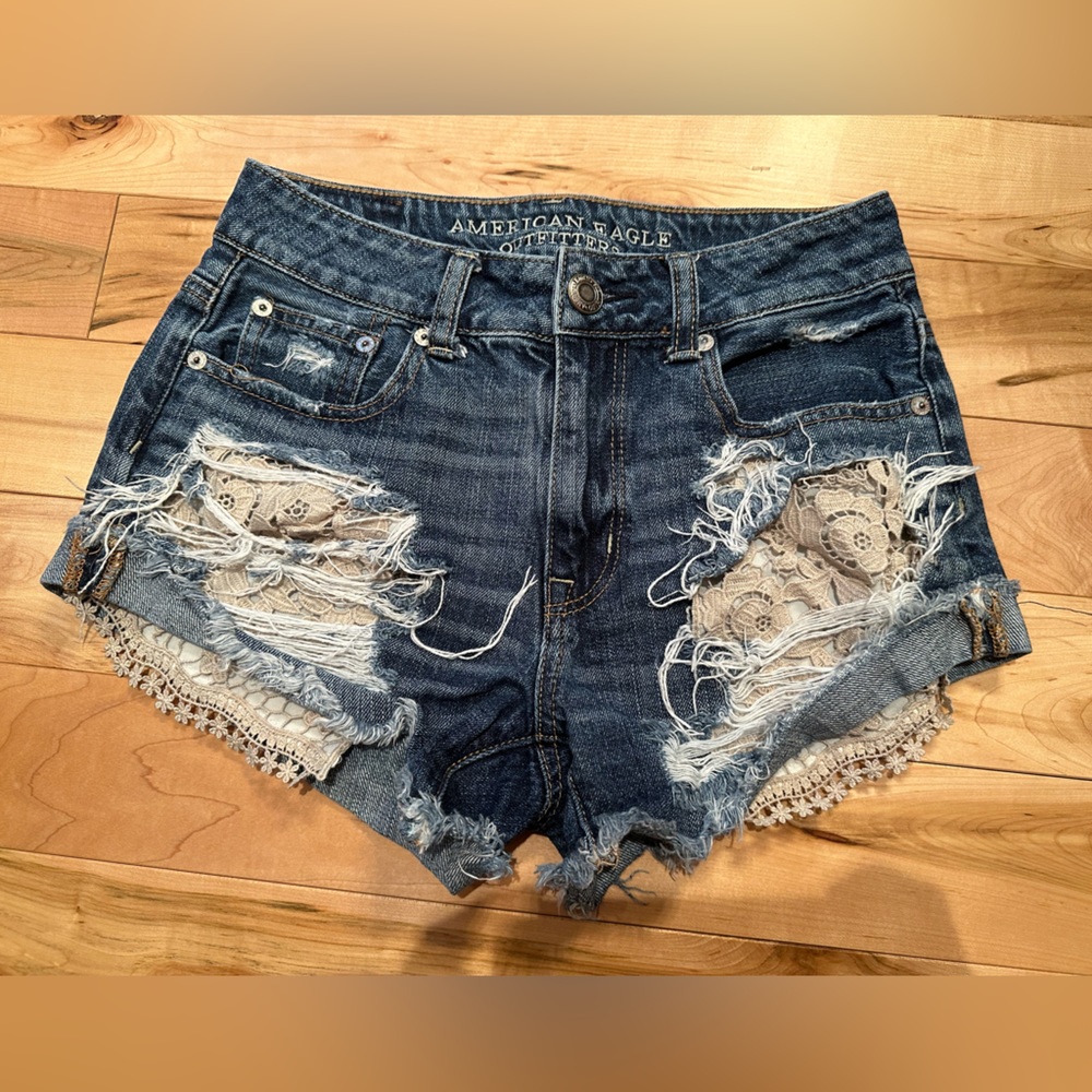 American Eagle Hi-Rise Festival Shorts